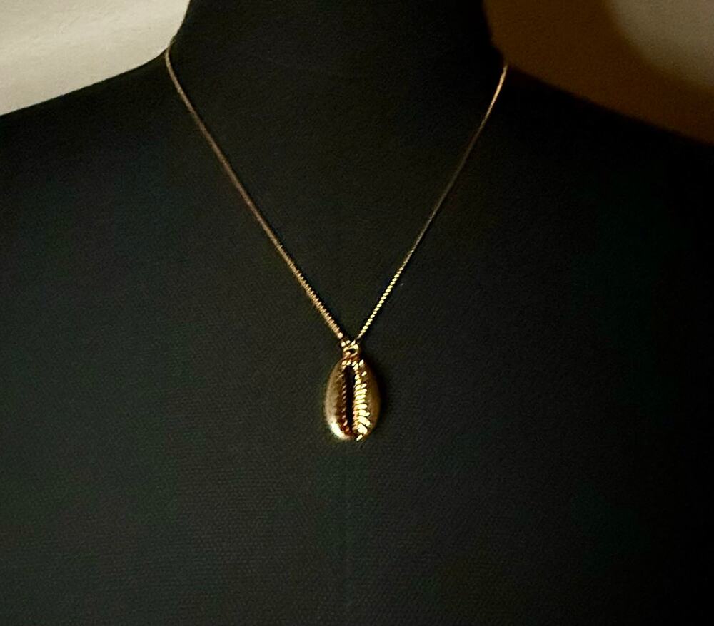 Five & Two Bianca Gold Plated Etched Shell Necklace 20"